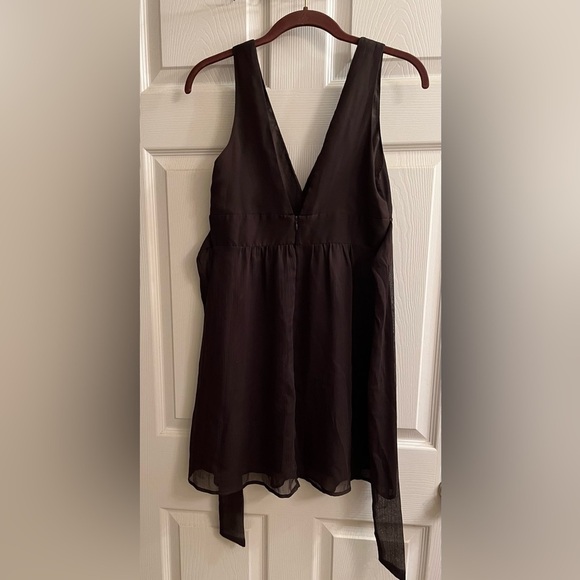 BROWN~V CUT~DRESS~2025 HOT COLOR~M - Picture 8 of 9